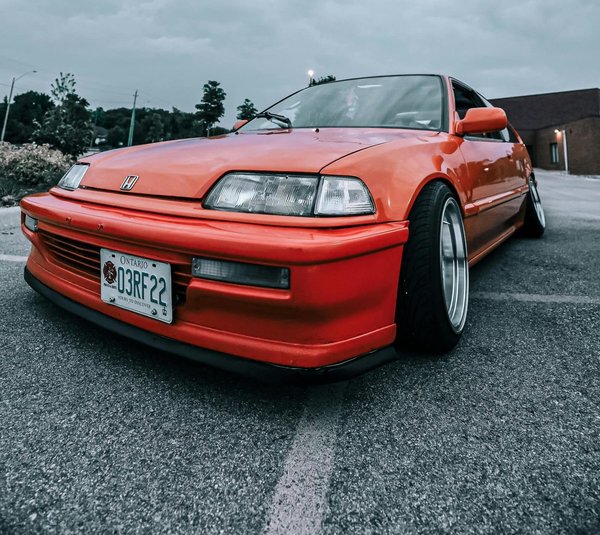 What's the Best Method for Cleaning and Maintaining a Carbon Fiber Hood on a Honda Civic Type R?