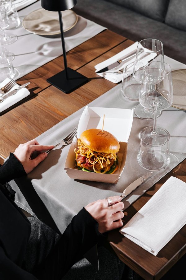 What Are the Most Elegant Watch Strap Materials for a Timeless Office Accessory?